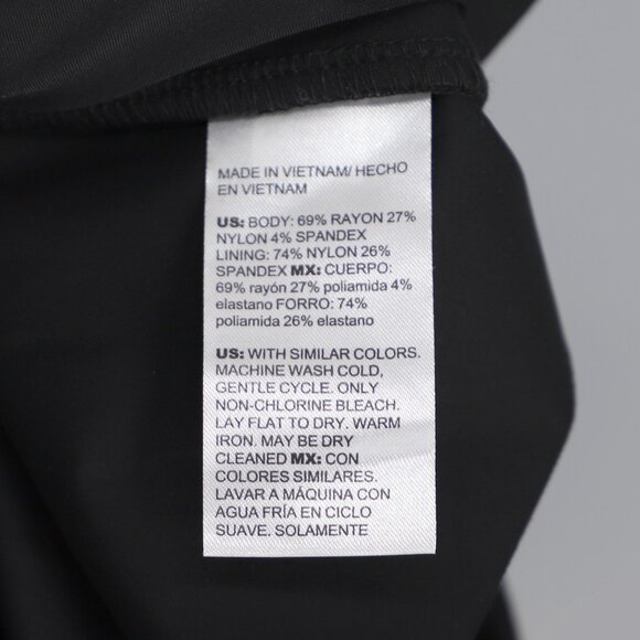 NWT CHICO'S So Slimming 360 Juliet Ponte Trim Detail Pant Black Size 2.5/US 14 - Picture 10 of 10